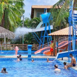PISCINA 1